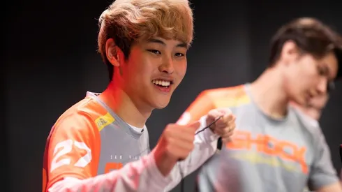 Dos jugadores profesionales de Overwatch multados