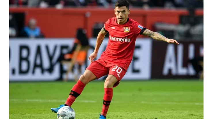 Charles termina contrato con Leverkusen