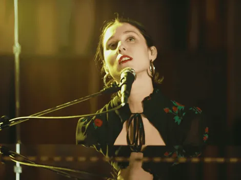 Fran Valenzuela y su versión acústica para "Flotando"