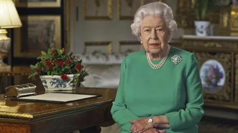 La Reina Isabel II apareció por quinta vez con un discurso televisivo.