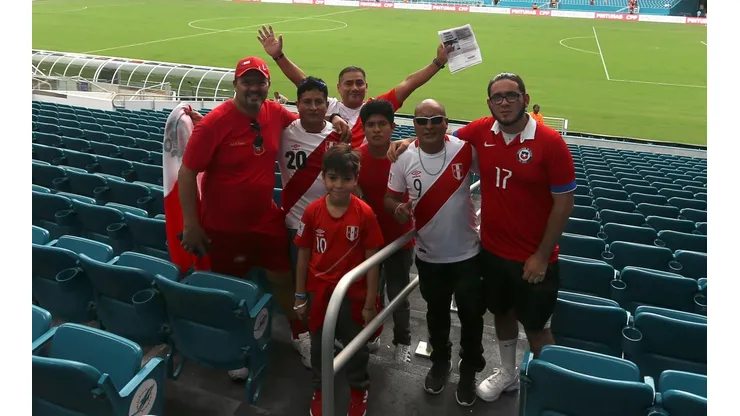El ministro de Salud de Perú advirtió a los fanáticos del fútbol