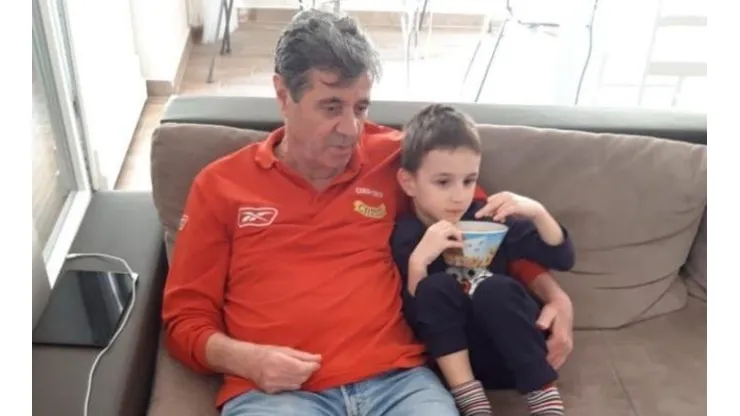 Mirko Jozic y su camiseta de Colo Colo