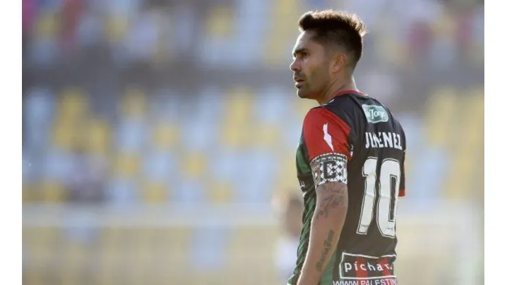 Luis Jiménez con la 10 de Palestino