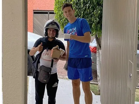 Igor Lichnovsky se suma al desafío de pedir comida y pagar un pedido extra para el repartidor