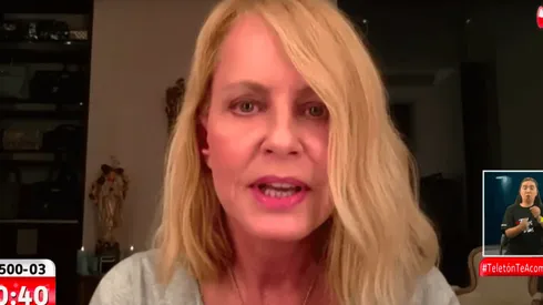 Cecilia Bolocco hizo un contacto en directo desde su casa con el evento benéfico.