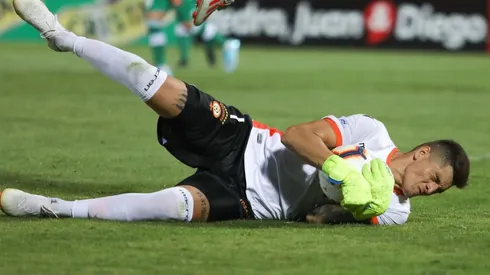 Maxi Velazco, arquero de Cobreloa, en lo poco que alcanzó a jugar con el Zorro antes de la emergencia sanitaria.