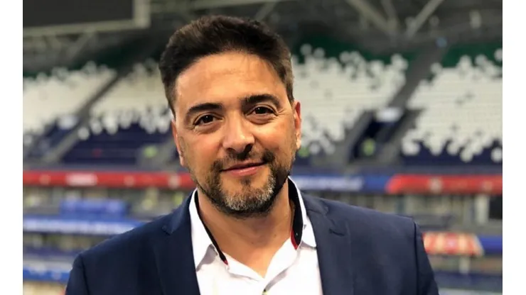 Juanjo Buscalia le presto´el ropero completo a Marcelo Díaz