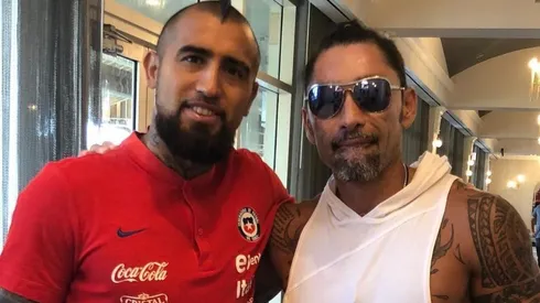 Ríos se une a la campaña solidaria impulsada por Vidal y Medel.