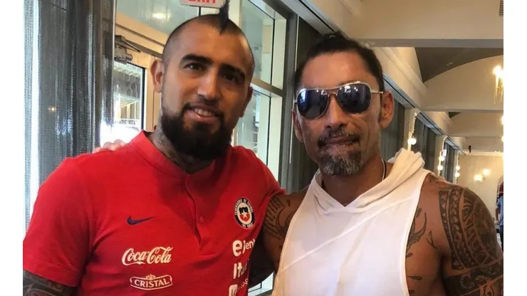 Ríos se une a la campaña solidaria impulsada por Vidal y Medel.