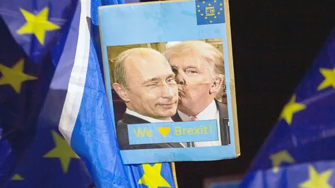 Rusia ayuda a EEUU con material sanitario para enfrentar al coronavirus