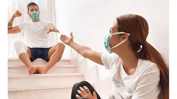 Ezequiel Garay junto a su pareja Tamara Gorro