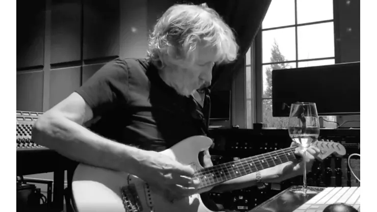 Roger Waters le dio con todo a Sebastián Piñera en su versión de "El derecho de vivir en paz"
