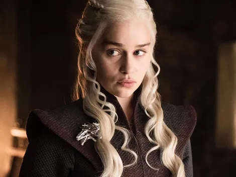 Clarke pide donaciones y sorteará una cena con ella