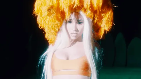 Princesa Alba revela su propia fantasía en el clip de "Me equivoqué"