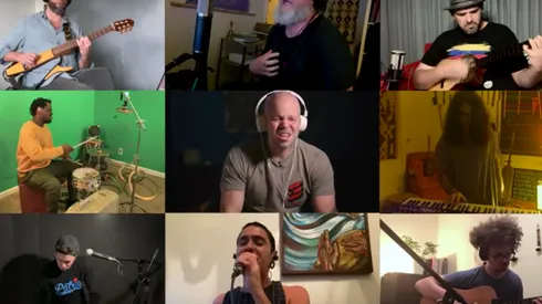 Residente junto a los músicos que, en cuarentena, interpretaron "Latinoamérica"
