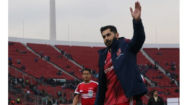 Las condolencias del mundo del fútbol a Johnny Herrera