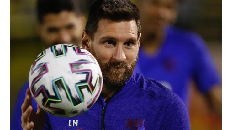 Nueva polémica condiciona la renovación de Messi en Barcelona.