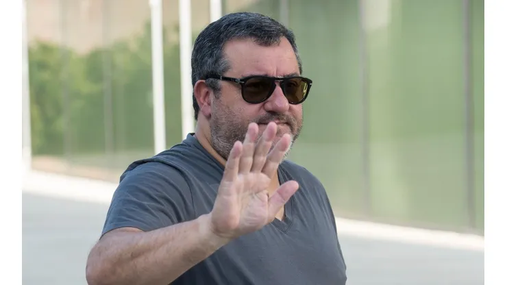 Raiola se suma a las donaciones