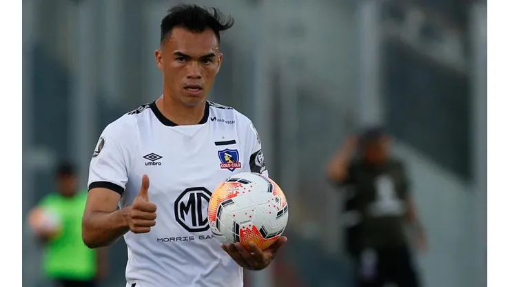 Suazo en Colo Colo.