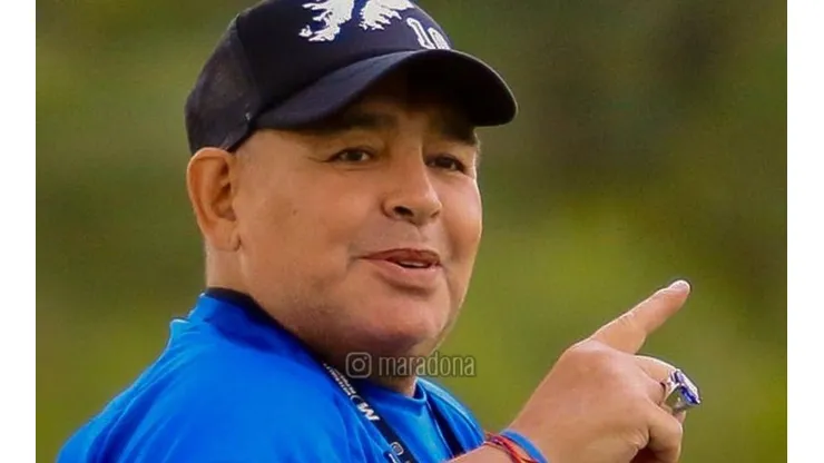 Maradona está respetando la cuarentena del covid-19.