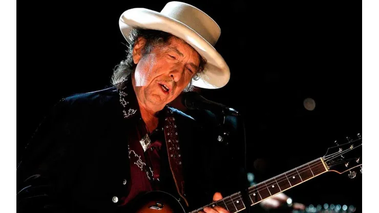 Dylan libera su primer material inédito en 8 años