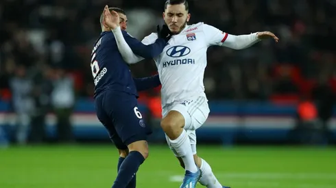 Rayan Cherki contra el PSG.