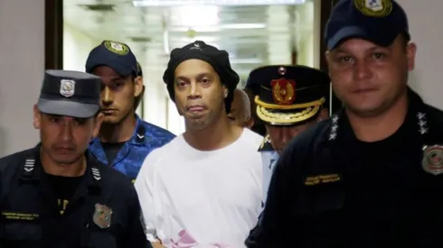 Ronaldinho cumplió tres semanas preso en Paraguay