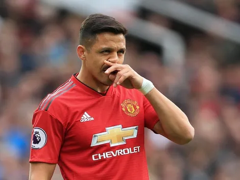 Medio inglés hace pebre a Alexis por su paso en Manchester United