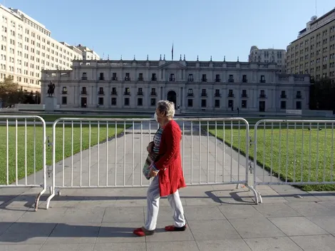 ¿En qué casos se puede salir de la casa bajo cuarentena total?