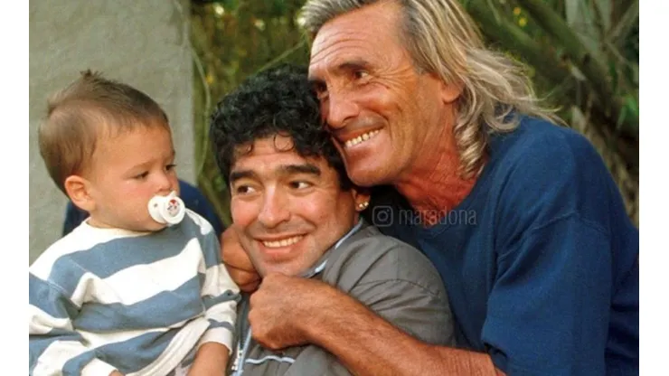 Maradona le envía un mensaje de apoyo a Gatti.