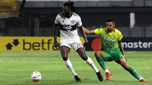 Adebayor hará cuarentena en Benín