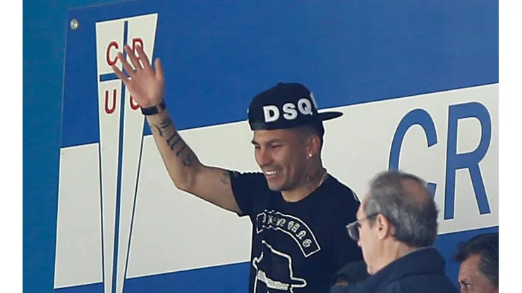 Gary Medel en una de sus tantas visitas al club de sus amores.