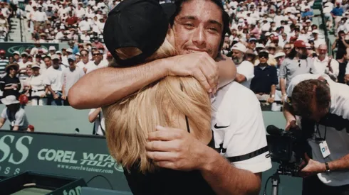 Ríos y su ex novia Patricia Larraín celebrando