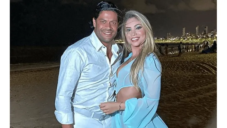 Hulk y su nueva esposa