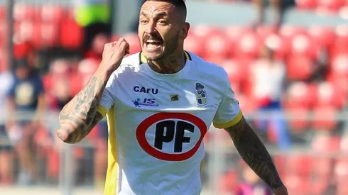 Pinilla sigue en su campaña contra el ministro