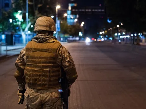 Gobierno anuncia toque de queda en todo Chile