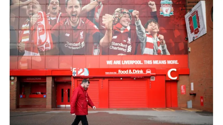 Liverpool ofrece la seguridad de su estadio en supermercados