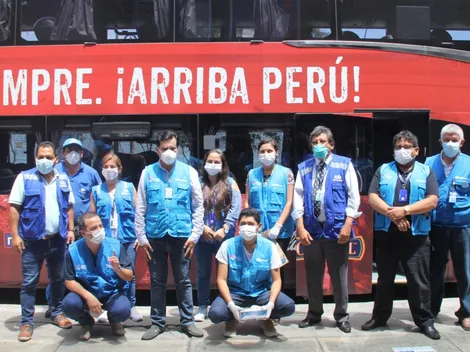 Aplauso: Prestan bus de la selección peruana para el personal de salud