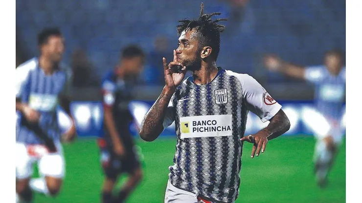 Joazinho Arroé gritando un gol en la liga local