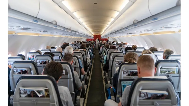 Se aislaron a 27 personas por el viaje de este joven.