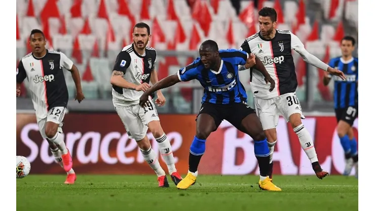Romelu Lukaku está sufriendo con el cnfinamiento en Italia