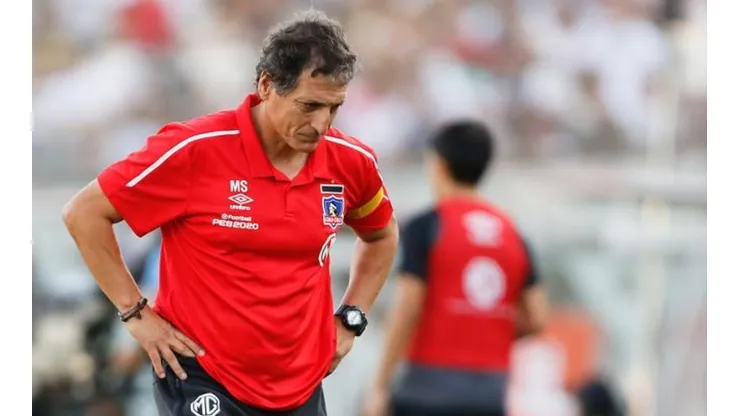 Mario Salas cuando era DT de Colo Colo
