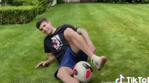 Pulisic en el suelo.