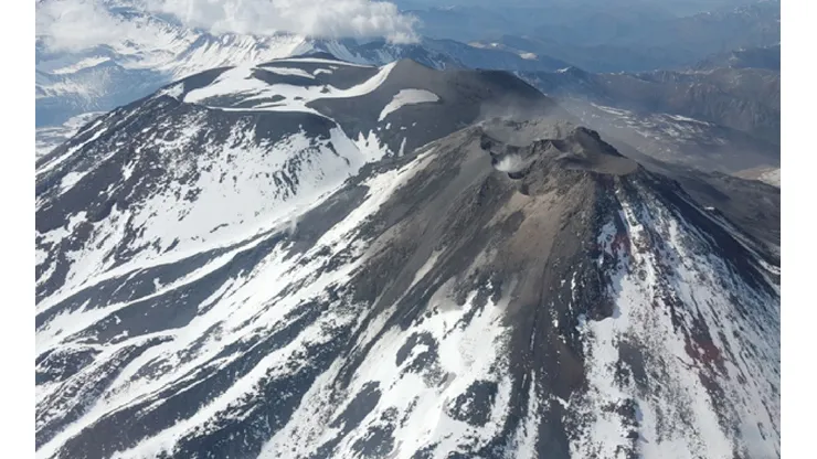 Complejo Volcánico Nevados de Chillán registró hoy una explosión