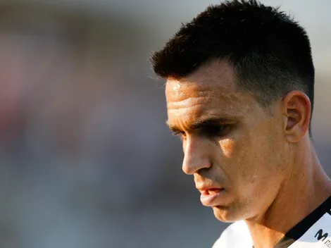 Mouche barre el piso con el sistema de salud en Chile