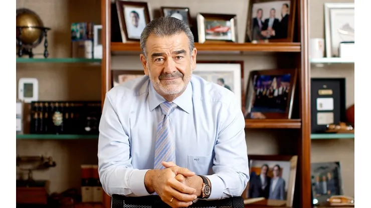 Luksic en Twitter adelanta que Banco de Chile aplazará pago de cuotas de créditos