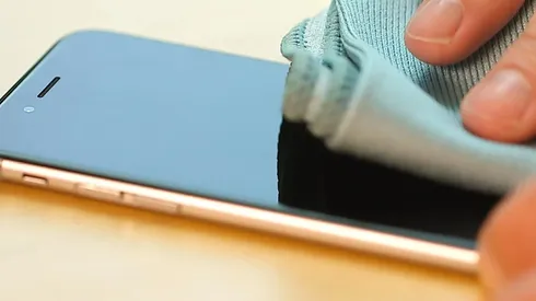 Aprende a desinfectar tu teléfono sin dañarlo