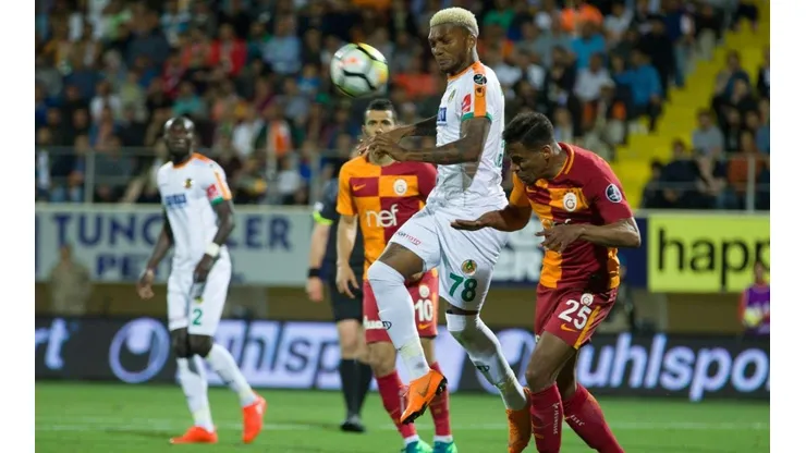Junior Fernandes en el Alanyaspor de Turquía.
