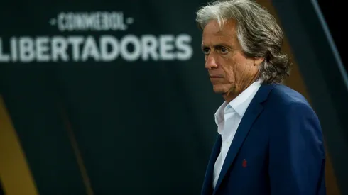 Jorge Jesus dio positivo