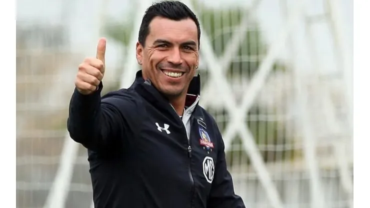 El histórico goleador hace un llamado a no salir de sus casas por el coronavirus.